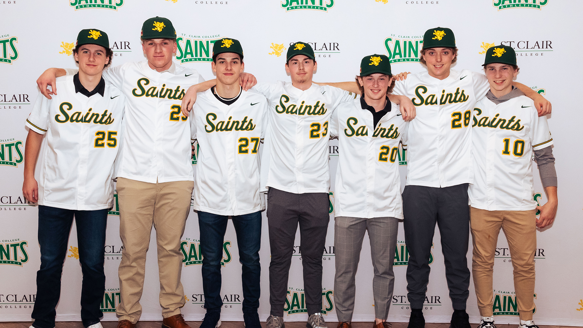 Men&rsquo;s Baseball Signs Seven for 2024 Recruiting Class