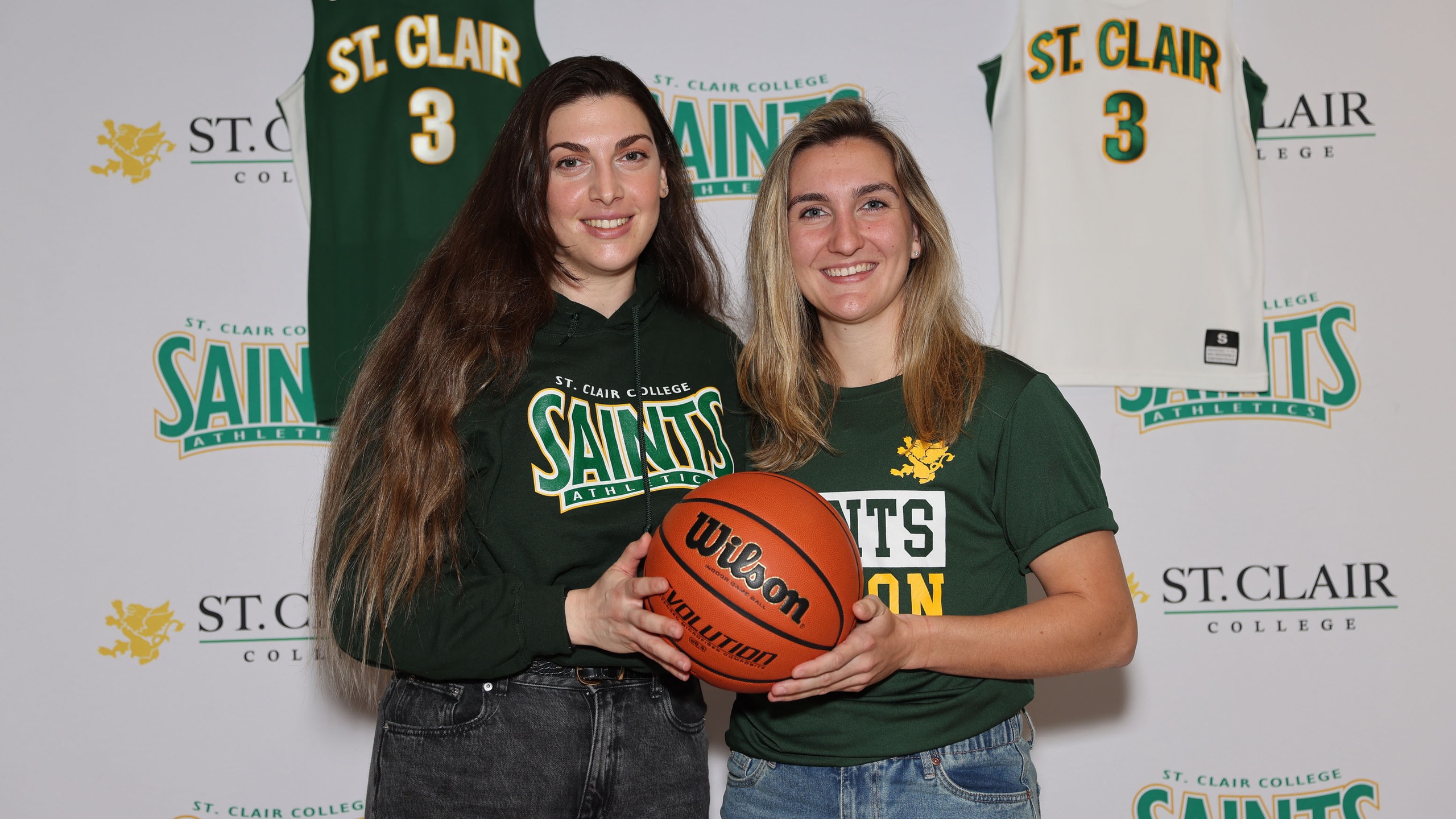 Women's Basketball Gain Talented Experience