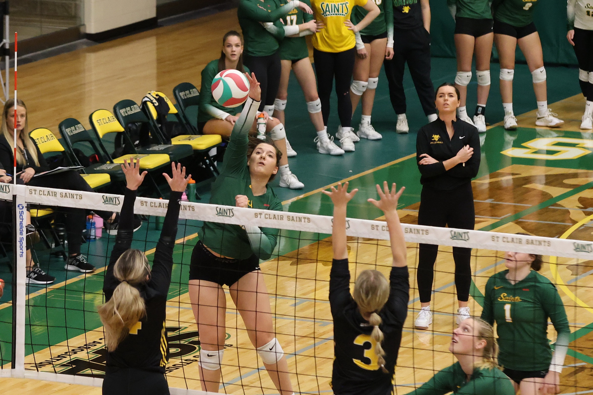 Women's Volleyball Take Two on the Weekend